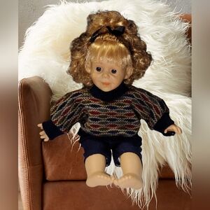 👣4/$20.  D'anton Jos Doll Hard Plastic with Beautiful Hair